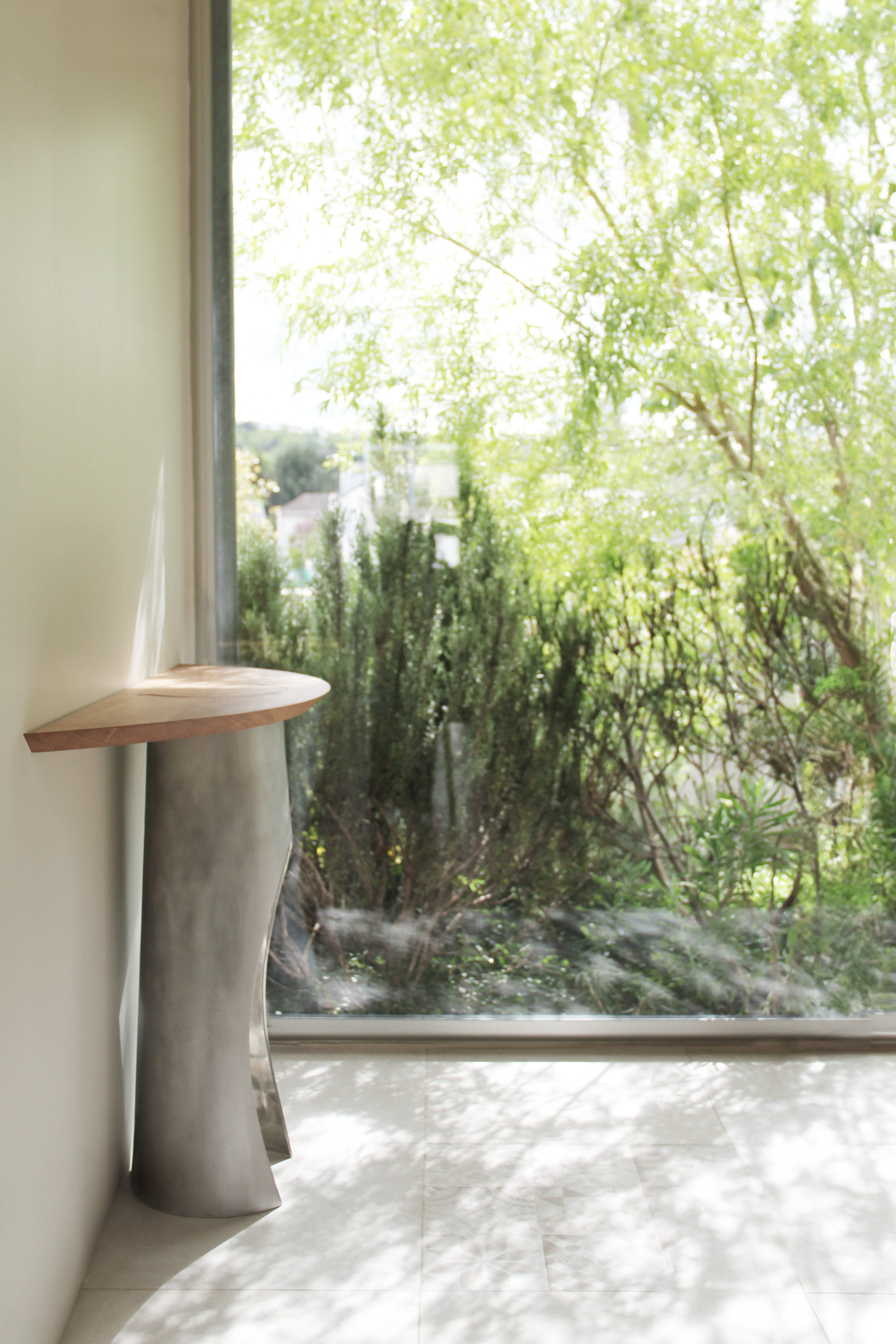 Console Ormeau de profil - design by Marie-Marie Defour